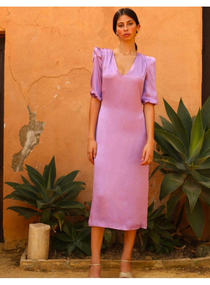 Vestido de fiesta midi con cinturón tableado malva liso