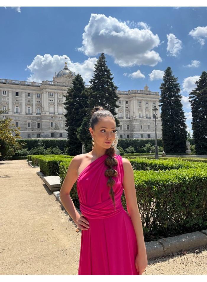 Vestido largo de fiesta multiposicion en color frambuesa, perfecto para esta temporada. Llévalo de la forma que mas te guste.