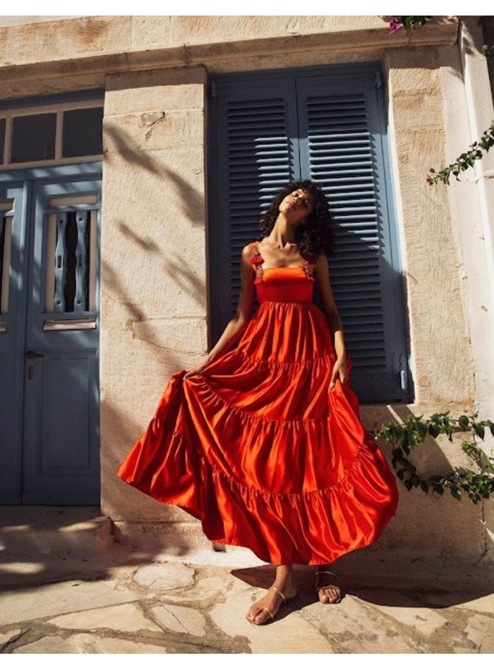 Vestido de fiesta largo con tirantes de abalorios