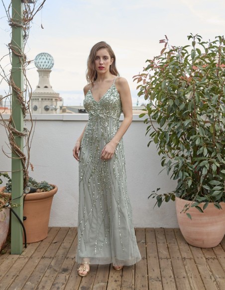 Robe de soirée menthe avec décolleté et sequins