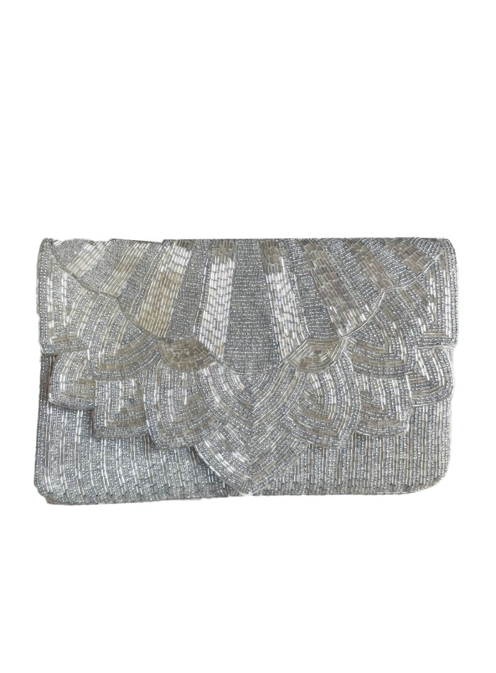 Cartera de mano blanca de pedrería para invitadas