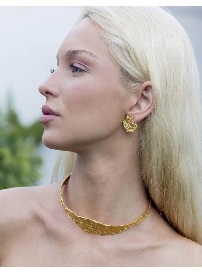 Tour de cou en plaqué or avec surface plate...