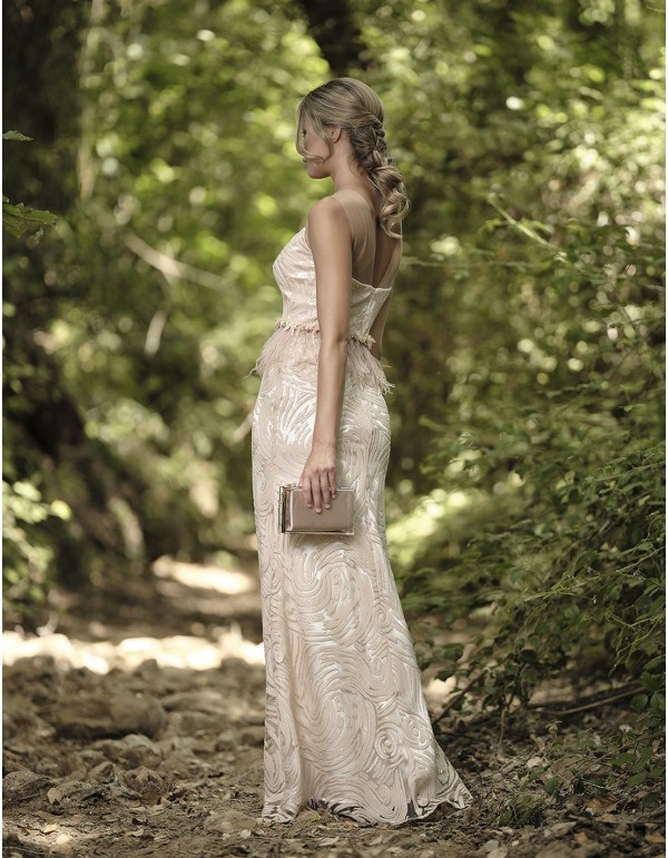 Robe longue de fête brodée de sequins 2