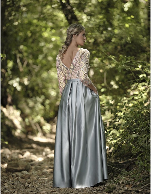 Robe longue avec paillettes et jupe en satin 2