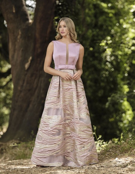 Long party dress embroidered cut-out bodice