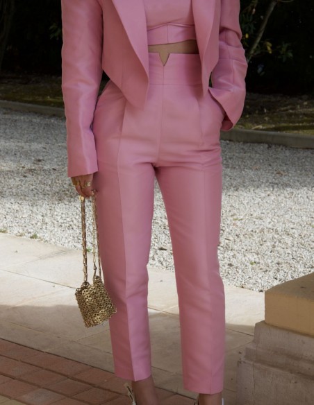 Long trousers with wide waistband and darts