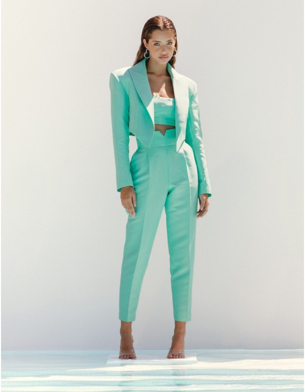 Chaqueta blazer corta estructurada