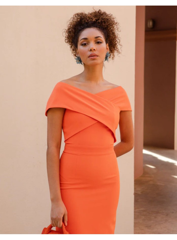 Vestido midi de escote cruzado con falda tubo