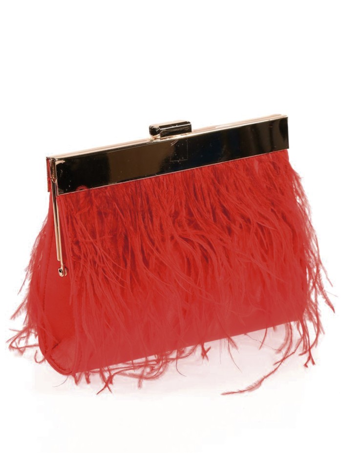 Bolso de plumas finas en ambos lados y cierre...