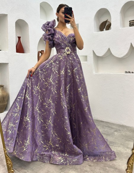 Robe longue d'invité avec Ceintures et volants