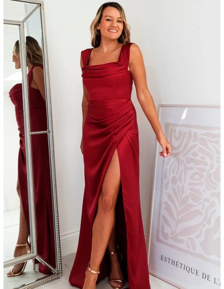 Evening dress with bandeau neckline, bodice and satiny fabric
