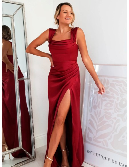 Evening dress with bandeau neckline, bodice and satiny fabric