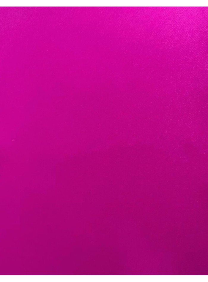 Robe de soirée croisée avec décolleté plongeant