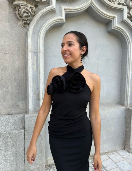 Vestido midi con maxi flores perfecto para fiestas.