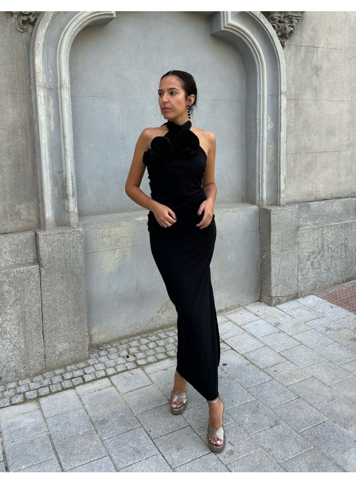Black midi party dress for parties.