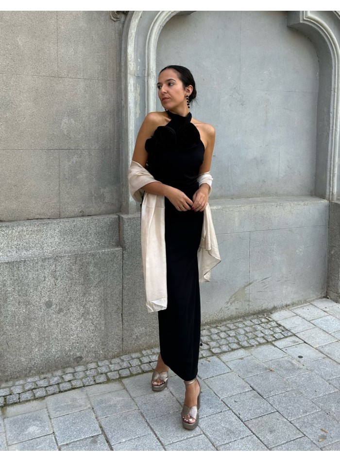 Chal multiposicion satinado para invitadas.