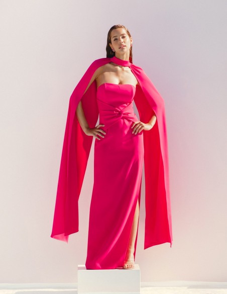 Vestido de fiesta largo palabra de honor con capa para invitadas