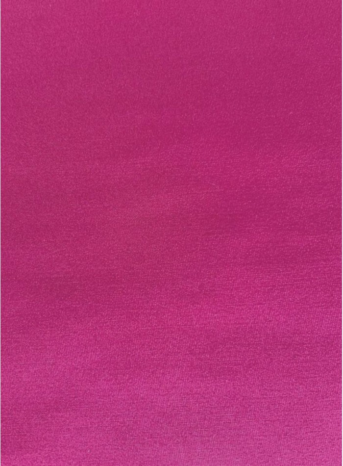 Vestido de cóctel con puños de plumas