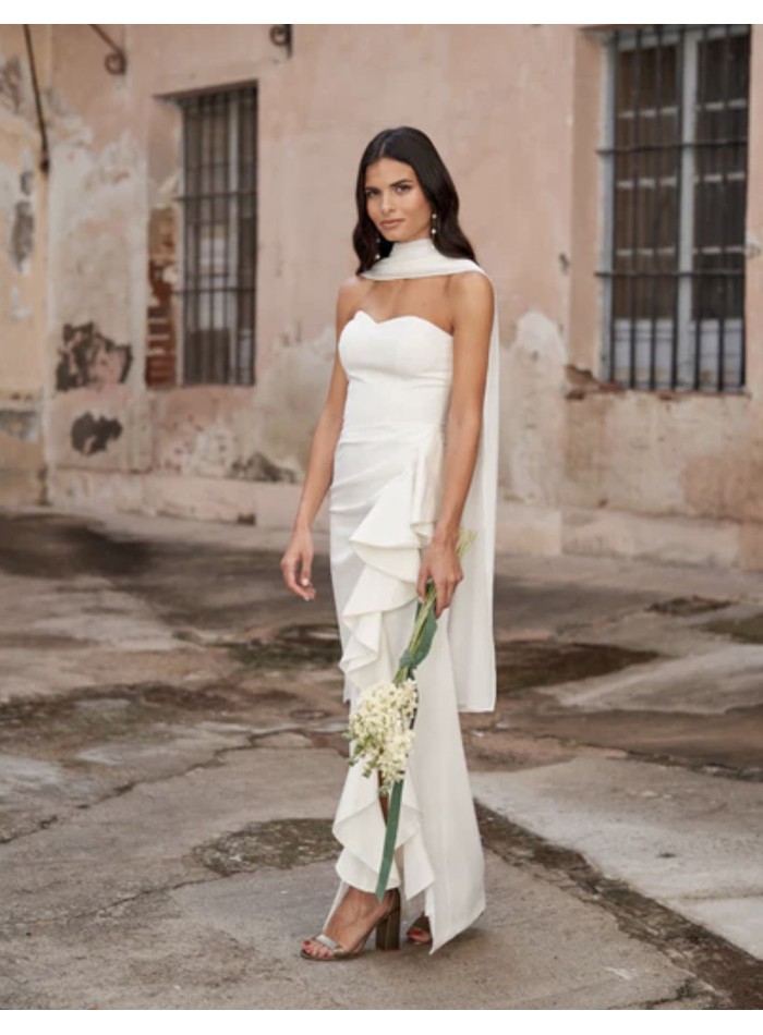 Vestido de novia escote corazón y volantes