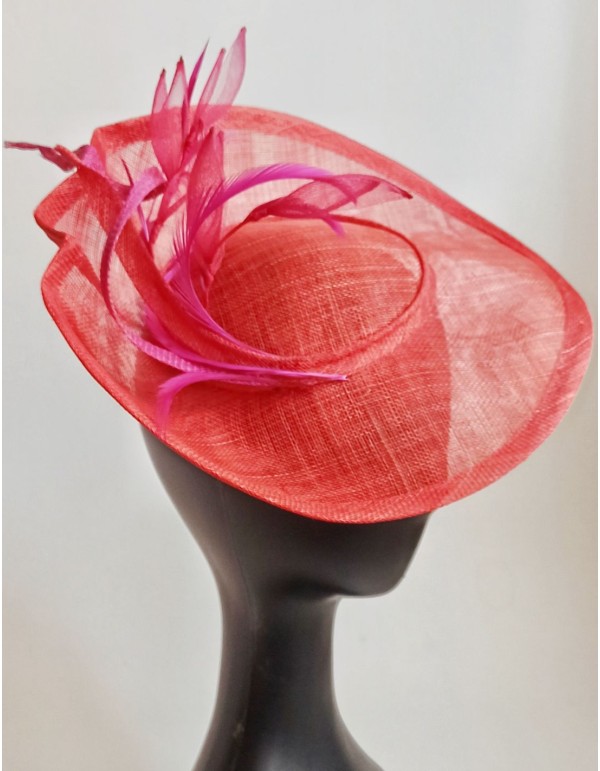 Red headdress with feathers for guest. 2