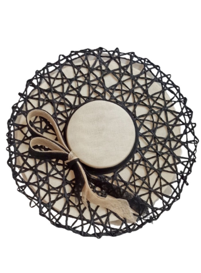 Pamela for guests in black and ivory.