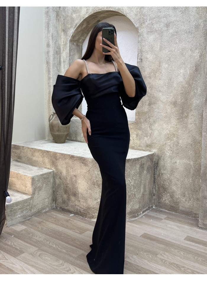 Fitted long party dress with balloon sleeves