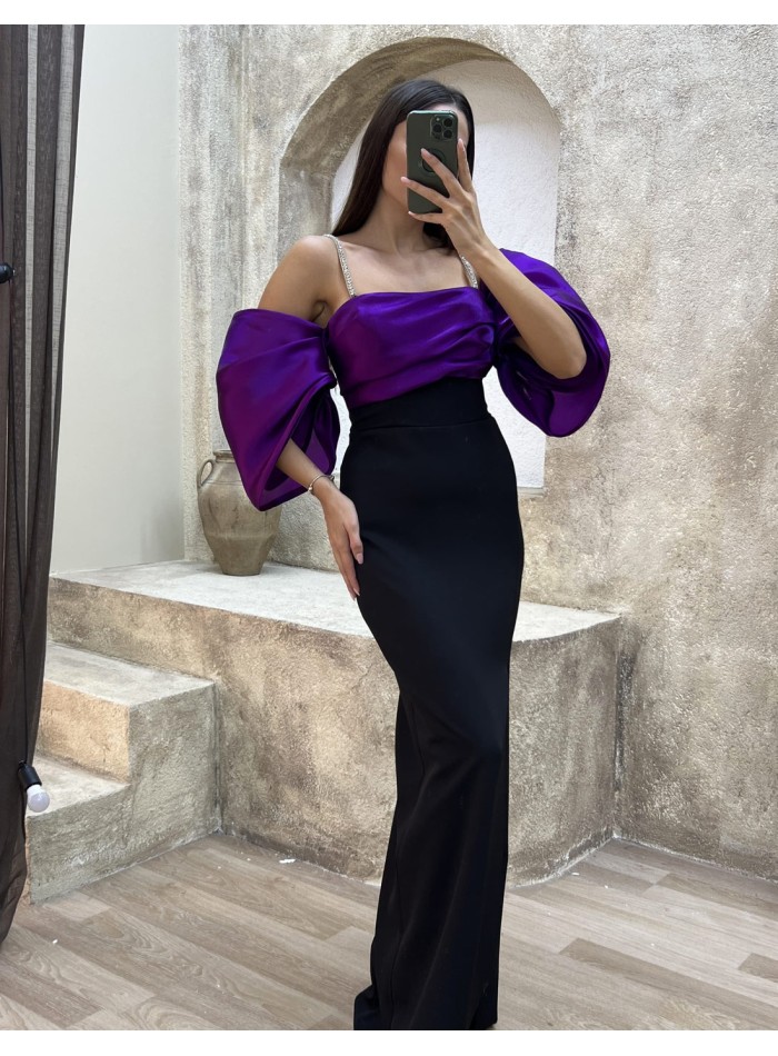 Fitted long party dress with balloon sleeves