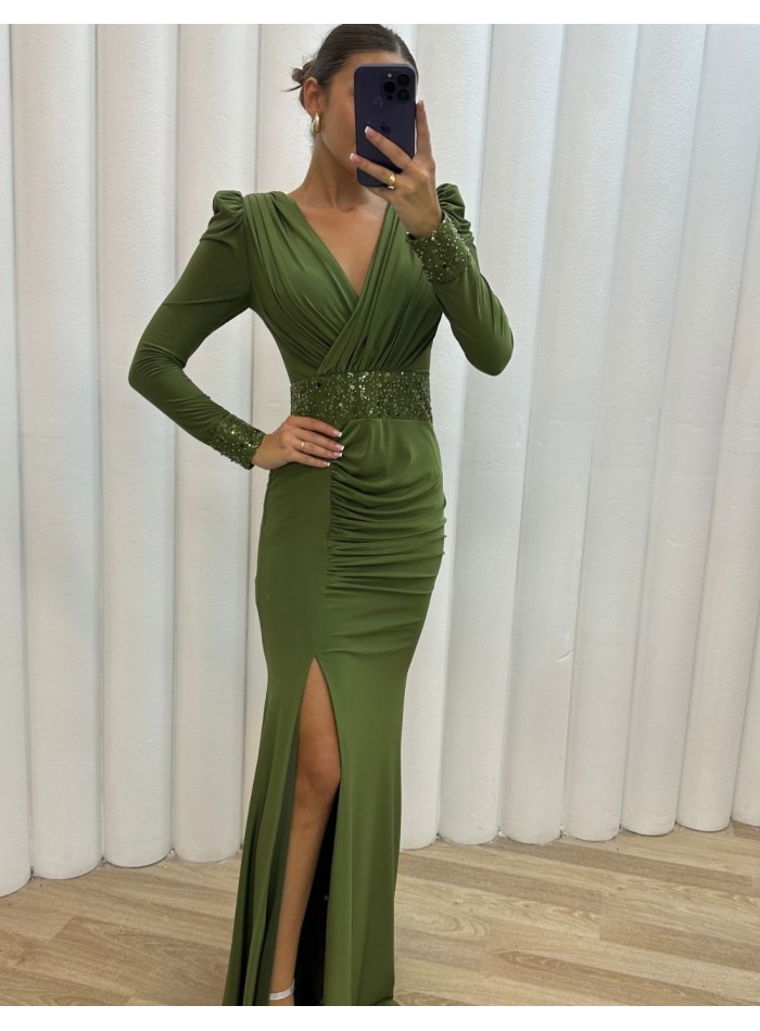 Robe longue de fête avec encolure drapée et...