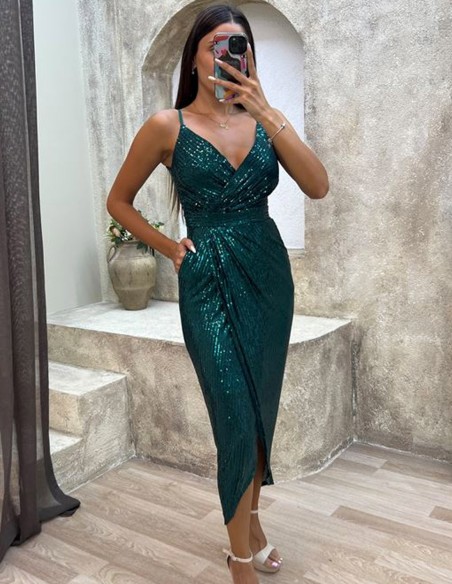 Vestido de fiesta midi de tirantes y lentejuelas verde