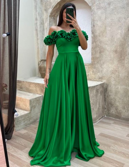 Vestido de fiesta con escote bandeau de flores