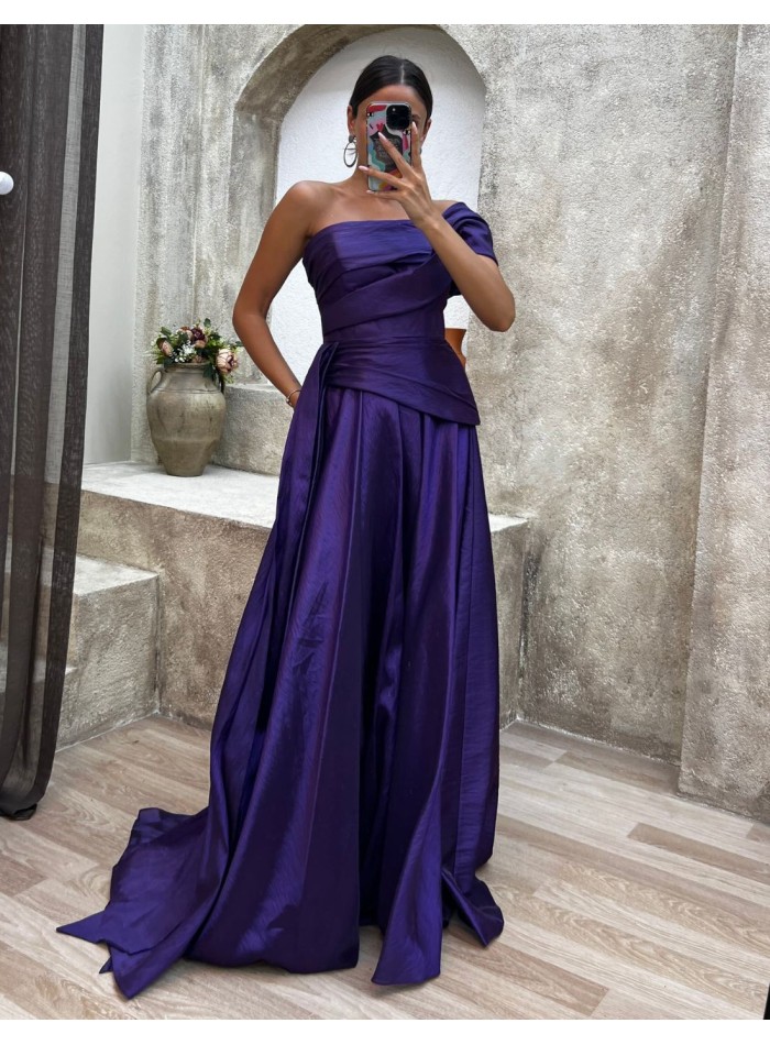 Robe de bal à corset avec nœud et jupe froncée