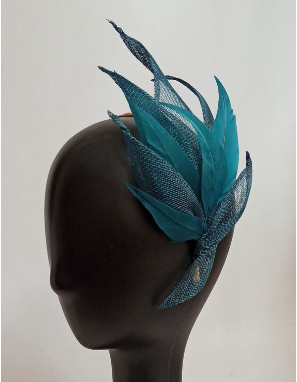 Raffia headband for guests. 2