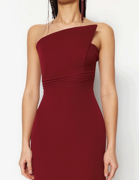 Robe de soirée mariage sans bretelles pour les invitées