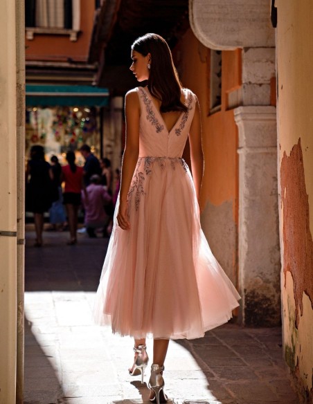 Midi party dress in powder pink with tulle skirt
