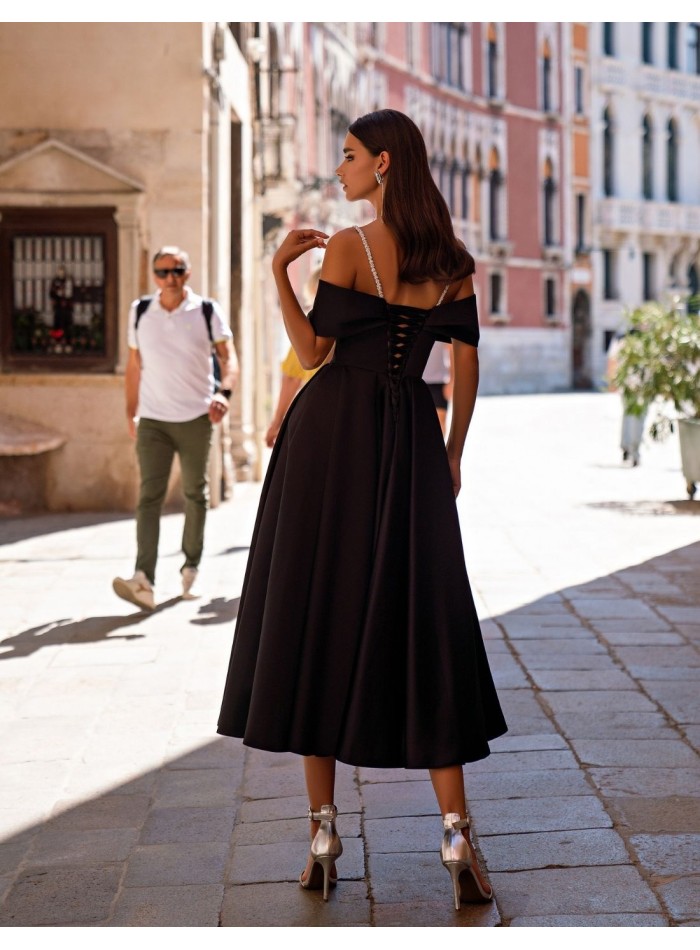Vestido de fiesta midi escote bardot con tirantes