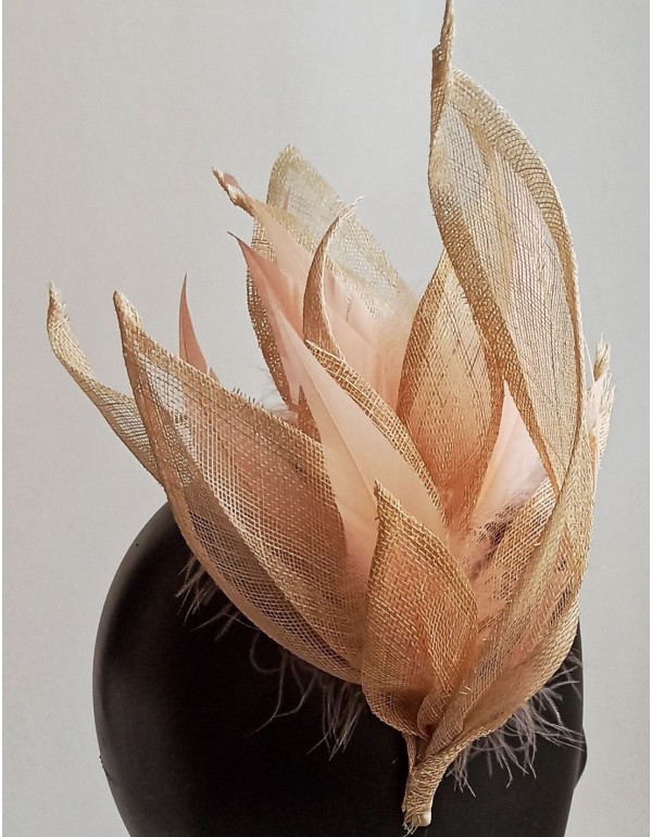 Raffia leaves and feathers headband. 2