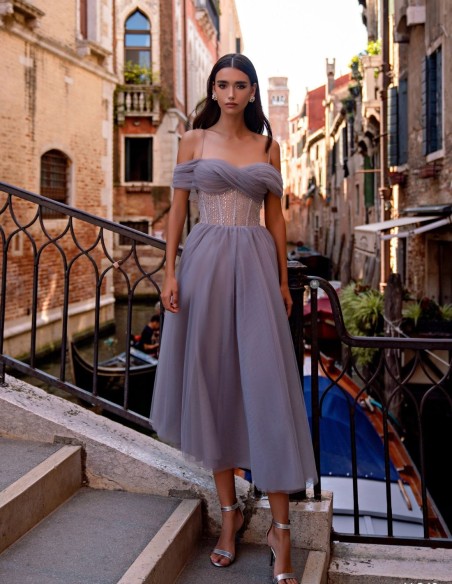 Robe midi en tulle avec corsage en cristal