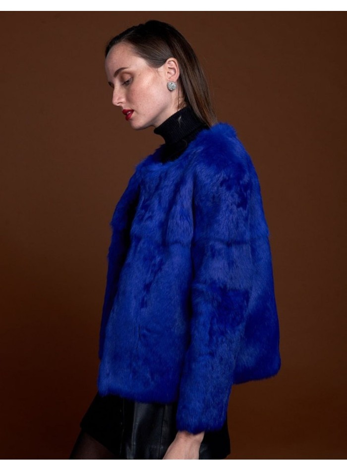Chaqueta de pelo de conejo y cuello redondo