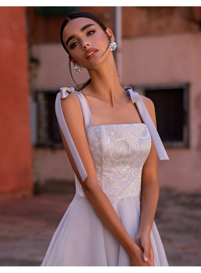 Vestido de fiesta midi con tirantes lazo y...