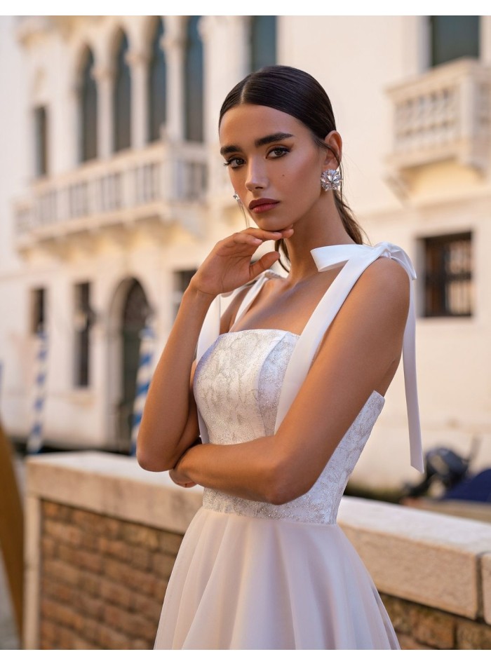 Midi party dress with bow straps and tulle skirt