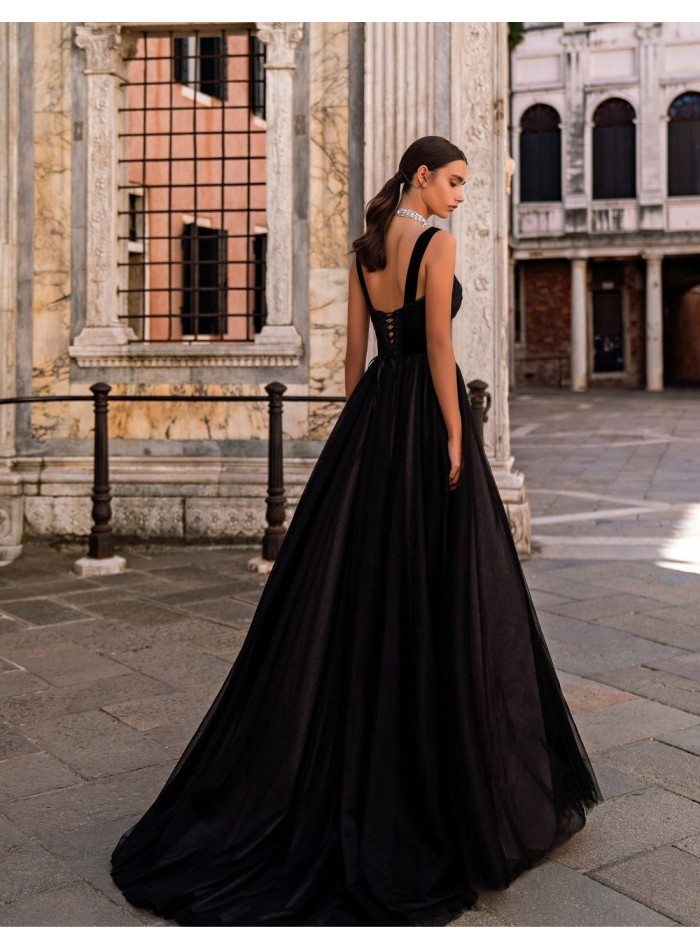 Vestido de fiesta largo con cuerpo plisado y...