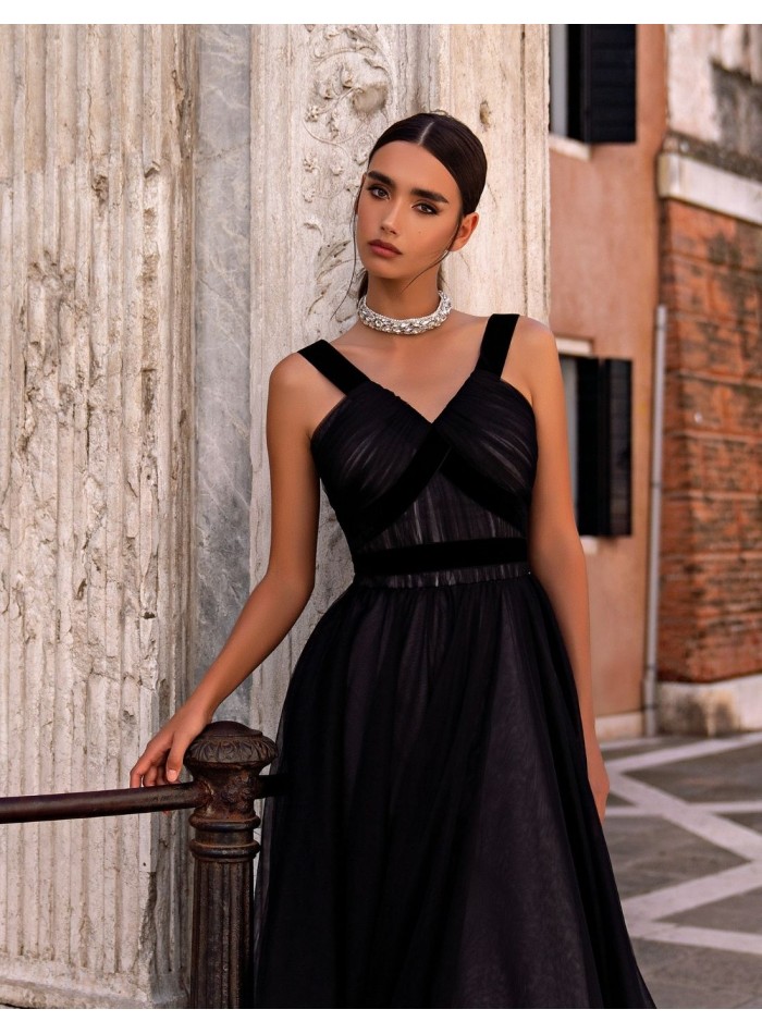 Robe longue de fête avec corsage plissé et jupe...