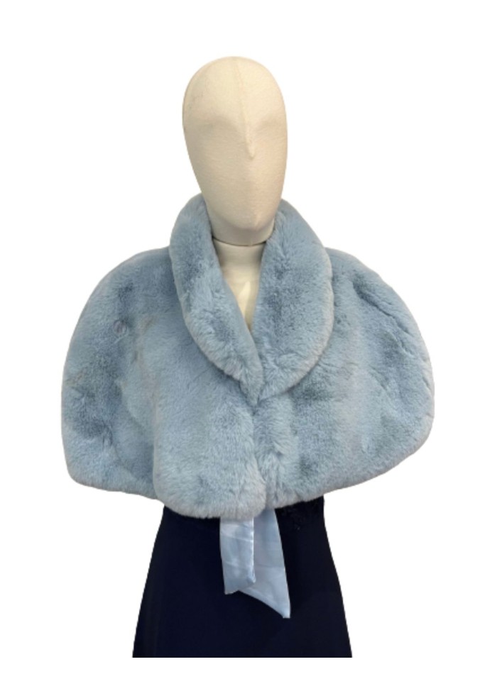 Fur-trimmed top with lace-up