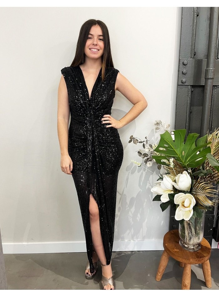 Black dress for new year's eve with sequins.