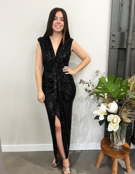 Black dress for new year's eve with sequins.
