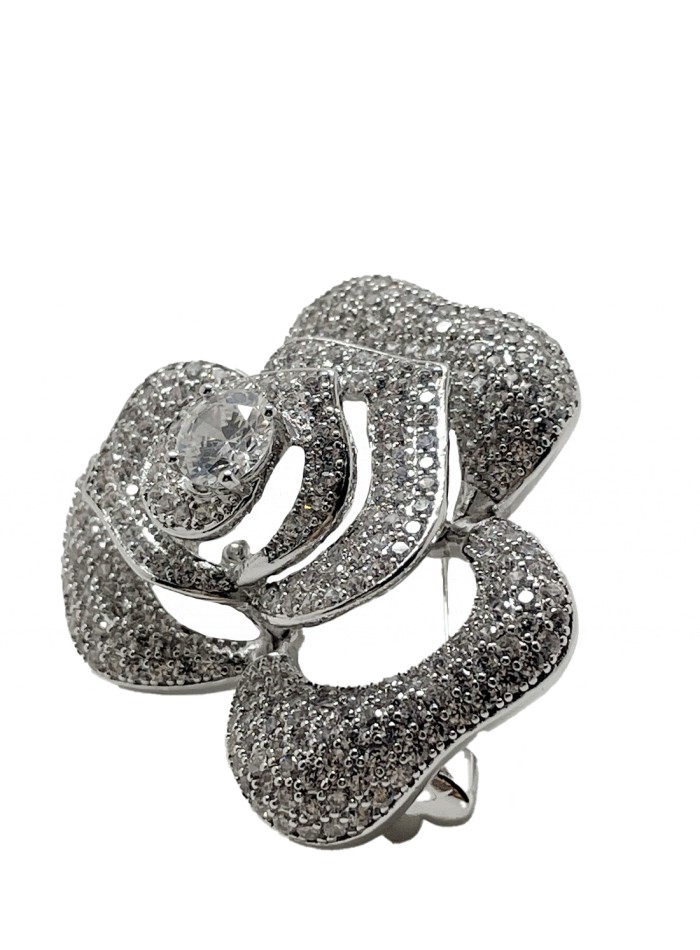 Round silver plated brooch with leaf-shaped crystals