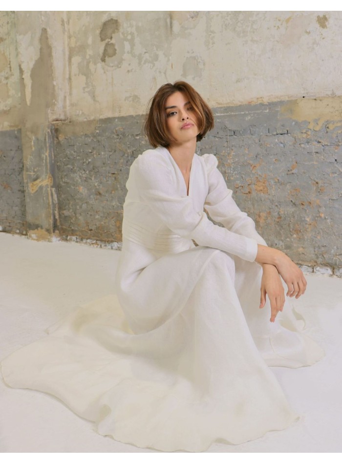 Long wedding dress in white linen with long...