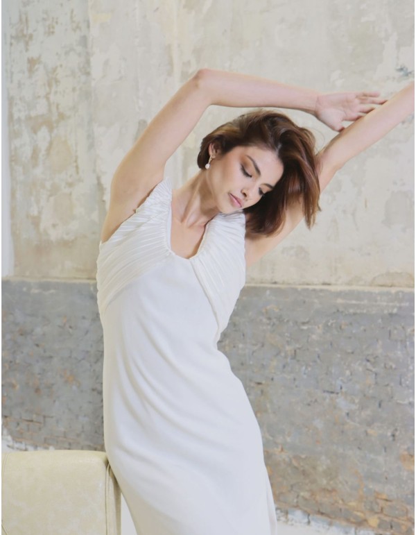 Midi wedding dress with side slit