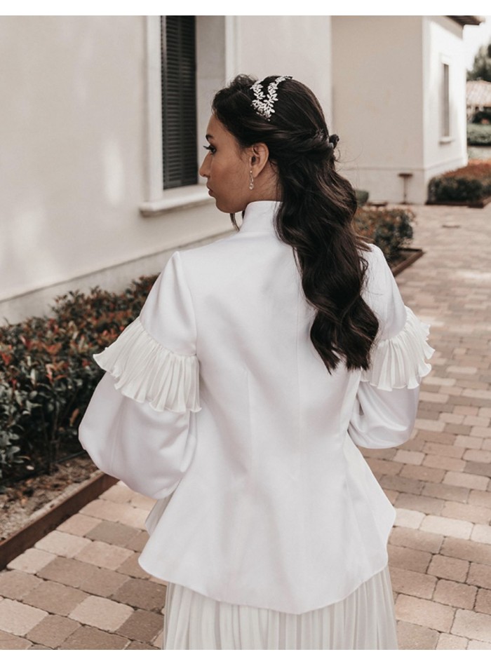 Long sleeve white jacket with swan neck and...