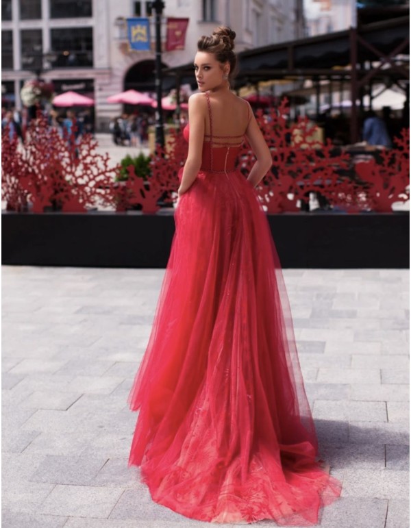 Robe longue de fête avec jupe et corsage en tulle brodé 2